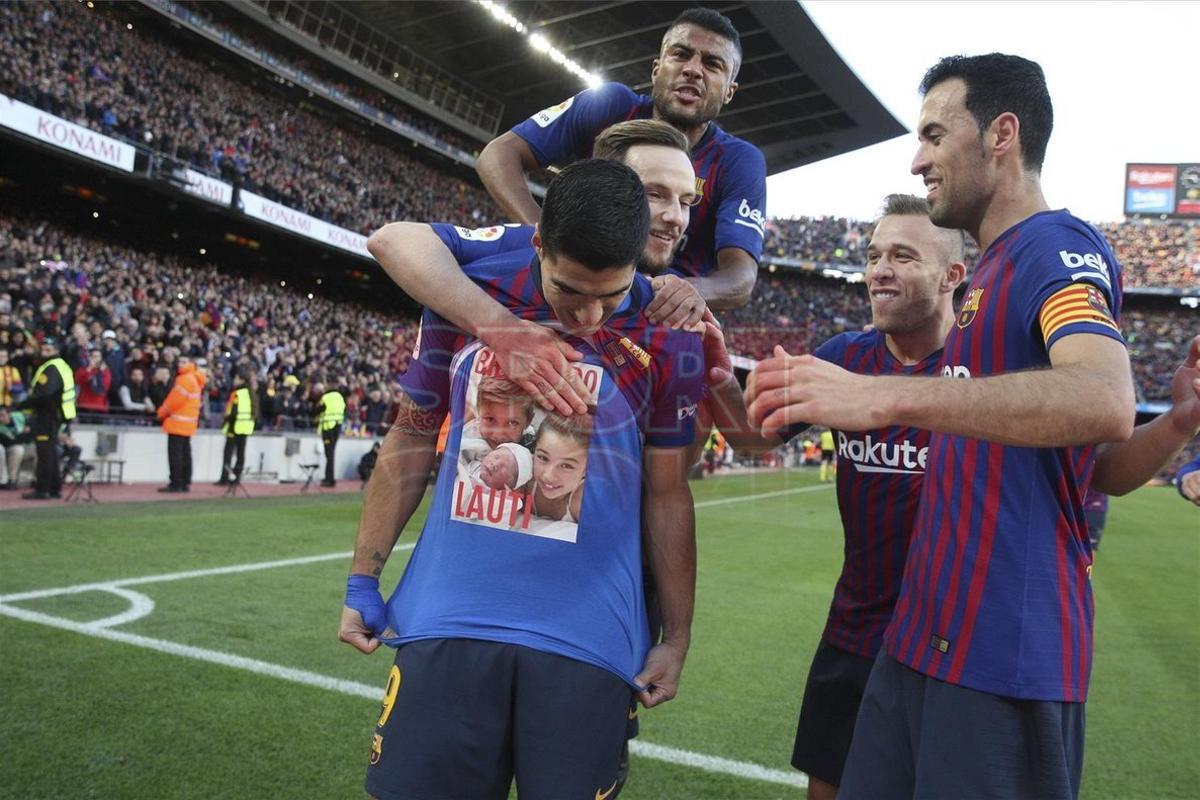 Luis Suárez dedicó el gol a su hijo recién nacido 'Lauti' Luis Suárez dedicó el gol a su hijo recién nacido 'Lauti'