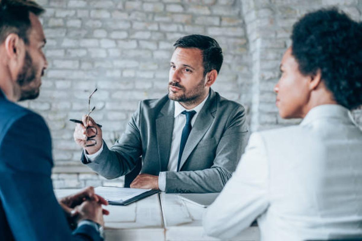 Agente Inmobiliario con atractivas comisiones y remuneración