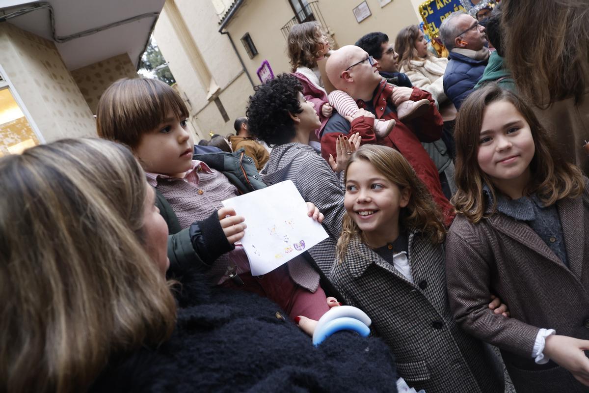 El Cartero Real recoge los deseos de los cordobeses antes de la Cabalgata