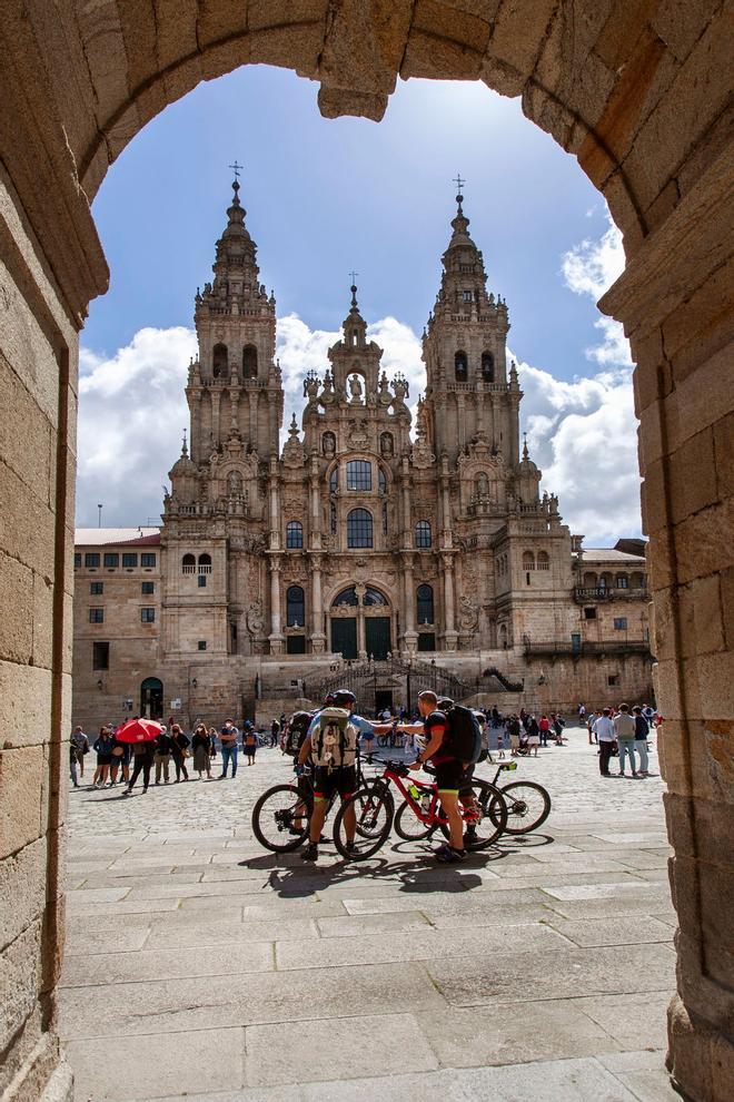 Peregrinos en la Plaza del Obradoiro