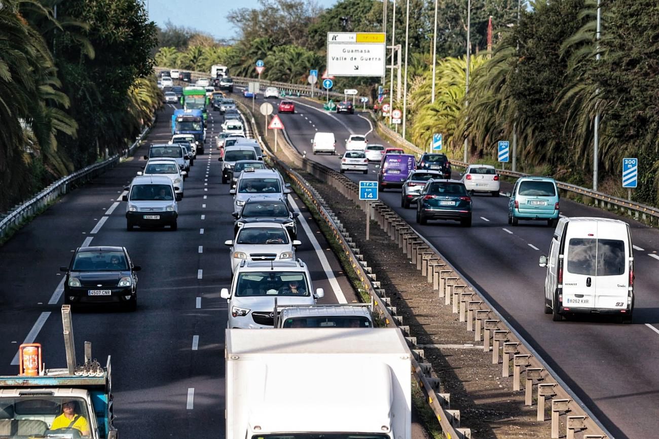 Colas en la autopista del Norte