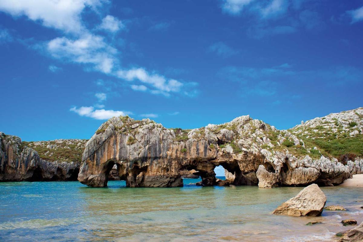 Playas de Llanes, Cuevas del Mar, Gulpiyuri, Torimbia y Barro