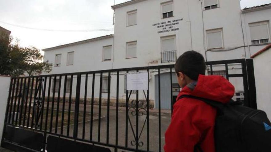 El cuartel de la Guardia Civil de Cocentaina es, junto al de Muro, el encargado de controlar 27 pueblos de l'Alcoià y El Comtat.