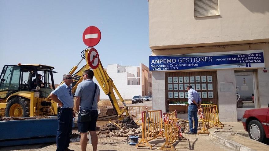 Doble avería en el cinturón de agua potable de la localidad