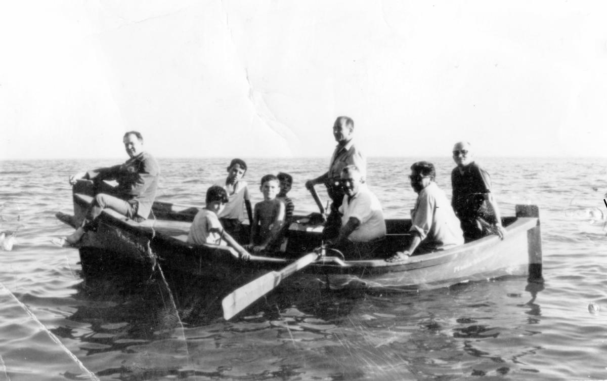 La buceta de Juanito Juan con vecinos de El Palo, en 1971.