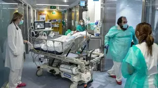 Un turista de Bélgica viene a Murcia de vacaciones y exige la repatriación urgente tras lo ocurrido en el hospital: "Me están abandonando"