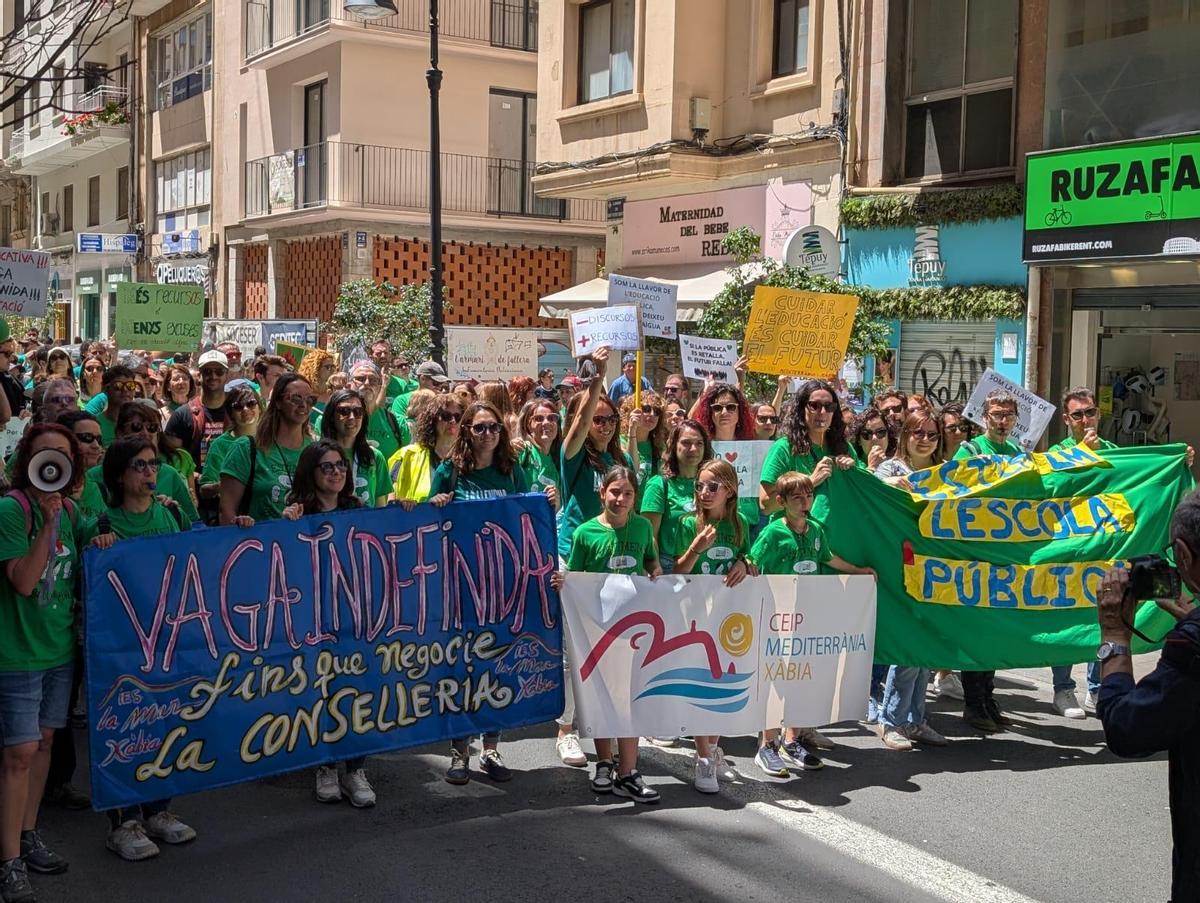 Los docentes de Xàbia