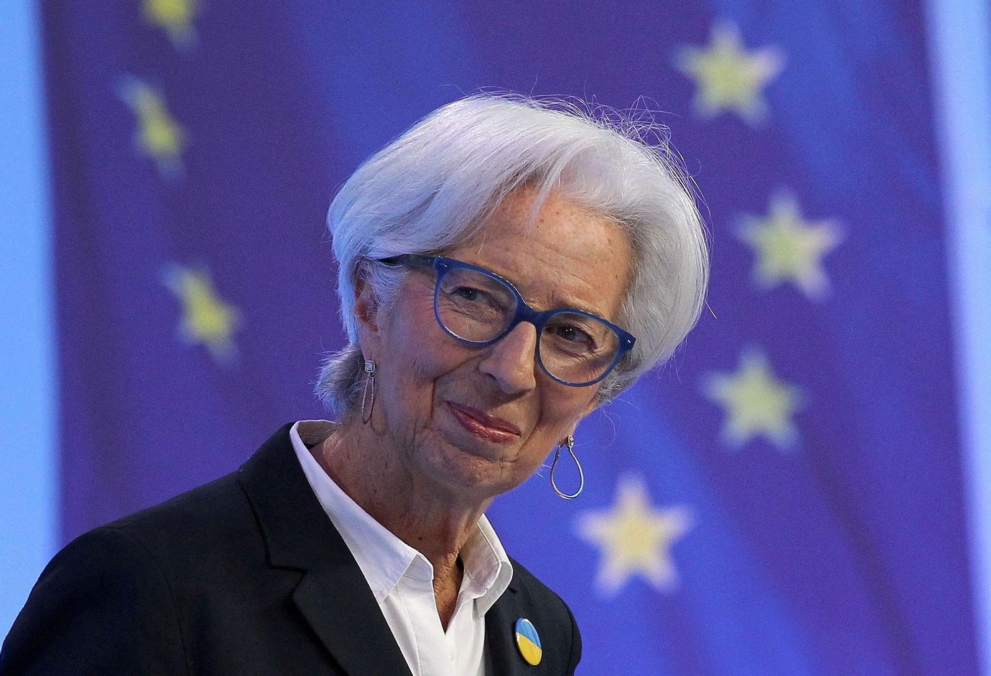 10/3/2022 14:27:00  POOL  FILE PHOTO: ECB President Christine Lagarde holds news conference following Governing Council's monetary meeting, in Frankfurt