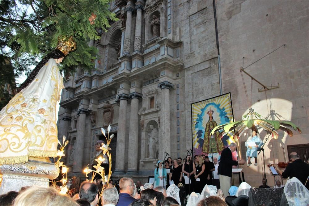 Procesión en el Barrio del Carmen y "cant de la carxofa"