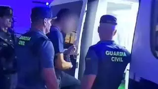 Vídeo | Karim es trasladado a los juzgados de Barbate