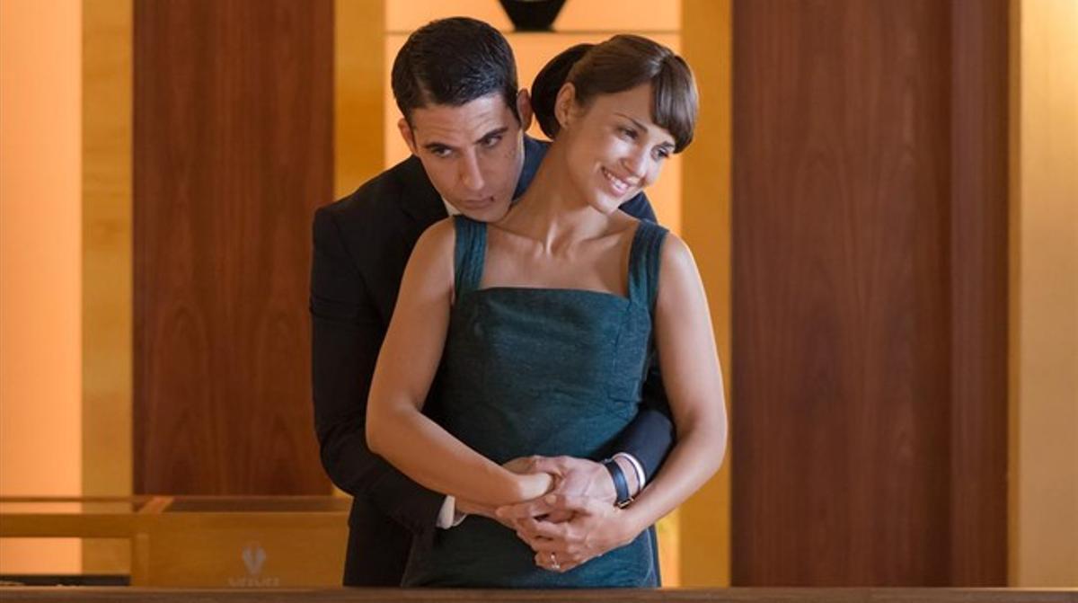 Miguel Ángel Silvestre i Paula Echevarría, a la sèrie ’Velvet’.