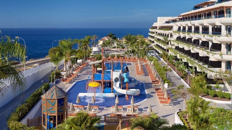 Hoteles en Tenerife con toboganes en piscinas para niños