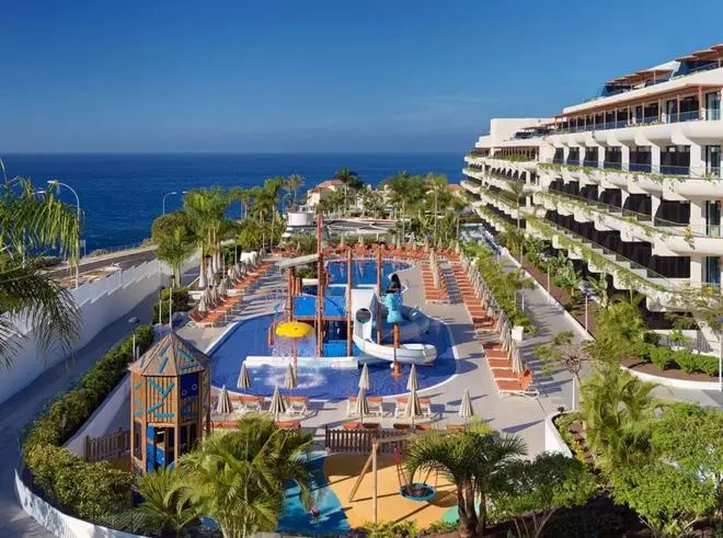 Hoteles en Tenerife con toboganes en piscinas para niños