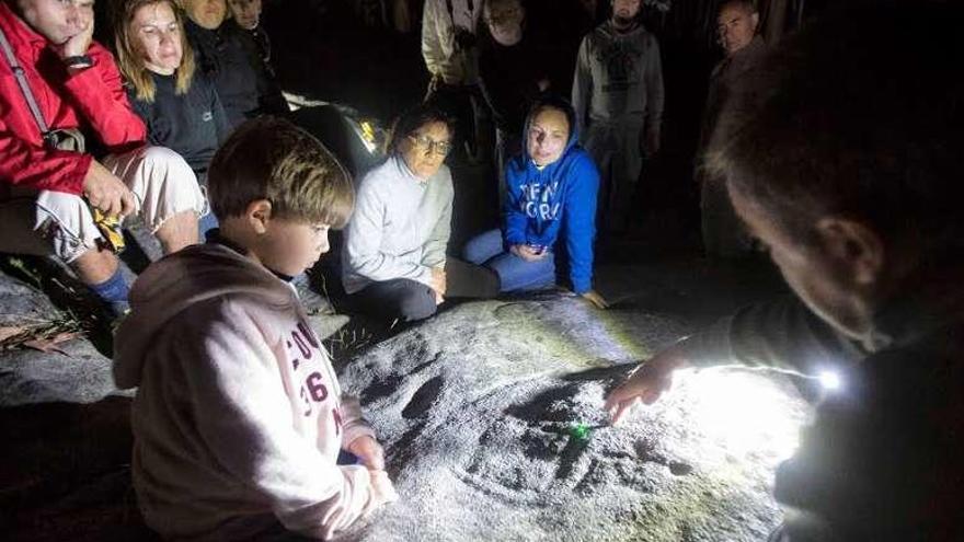 Una de las actividades nocturnas en el Monte Tetón. // D.P.