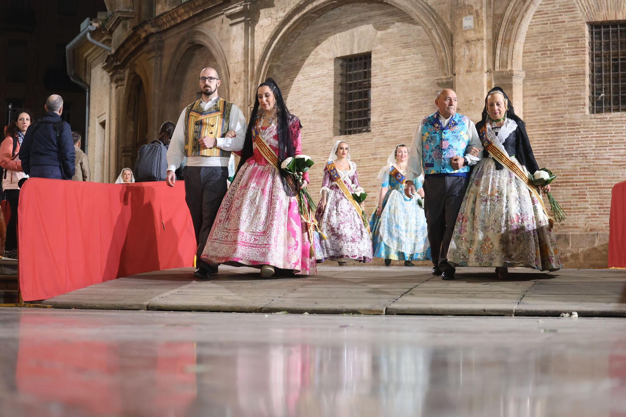 Búscate en el segundo día de la Ofrenda en la calle de la Paz entre las 23 y las 24 horas