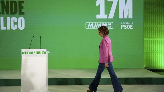 La secretària general del PSOE-A i candidata a la presidència de la Junta, María Jesús Montero, al sortir a valorar els resultats electorals. | MARÍA JOSÉ LÓPEZ / EUROPA PRESS