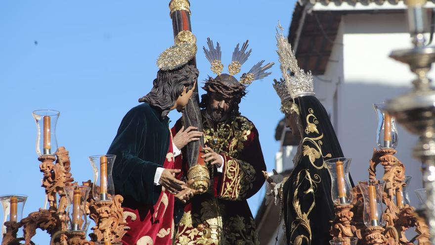 La hermandad del Buen Suceso celebra en la Catedral su cincuenta aniversario fundacional