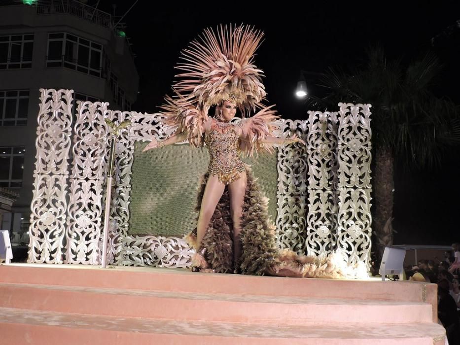 La bahía de Águilas se transforma en un gran teatro en su Carnaval de verano