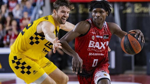 73-76. El Lenovo Tenerife asalta el Nou Congost y pone la clasificación al rojo vivo