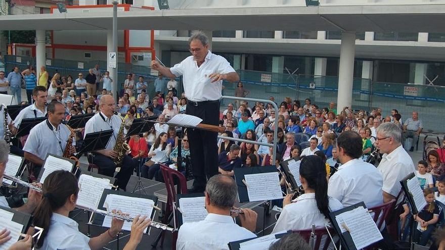 La Banda Municipal lleva la música a los barrios de Alicante