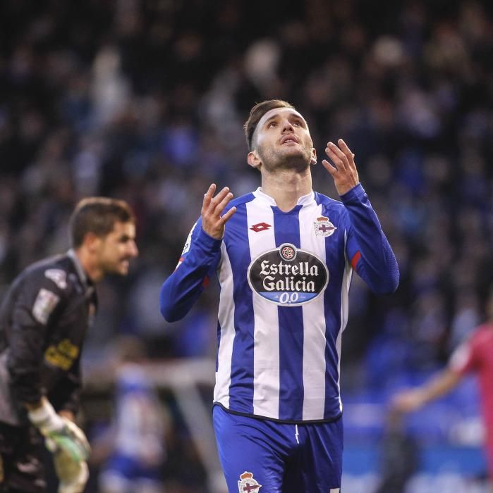 El Dépor cae en Riazor ante Las Palmas