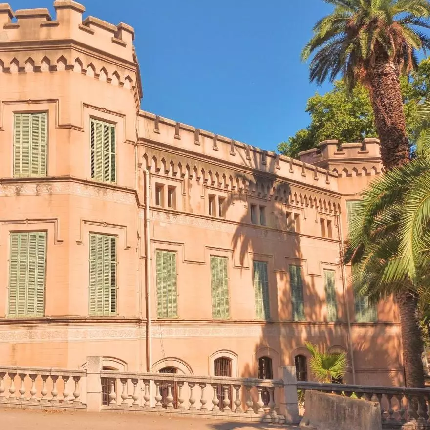 Las raíces compartidas de Estopa están en la ciudad de Barcelona que aparece en todas sus canciones