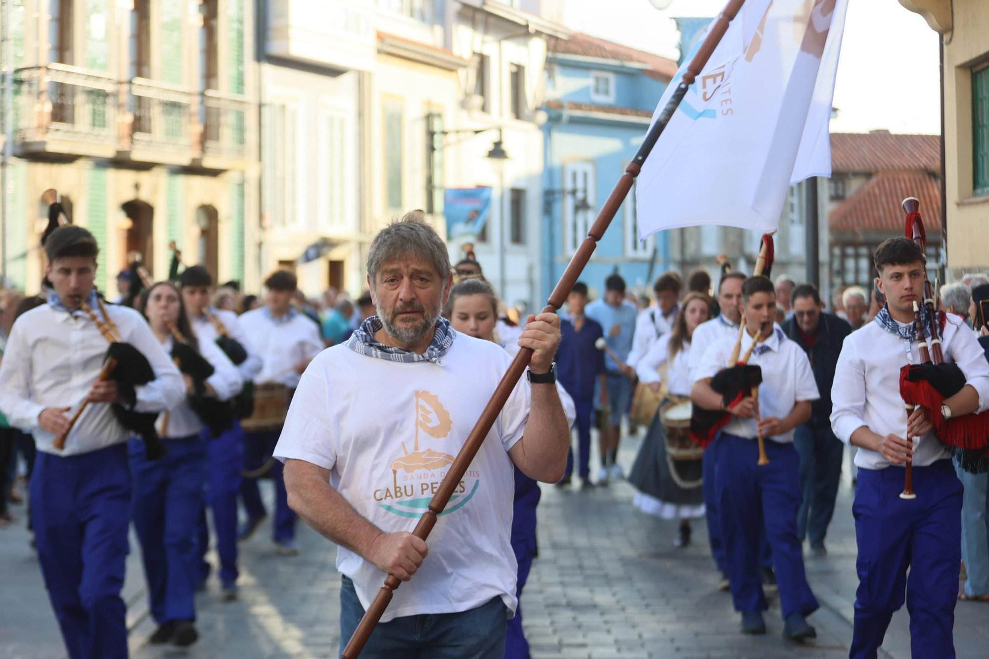 EN IMÁGENES: La procesión de "la llamada de la mar" en el Carmen de Luanco