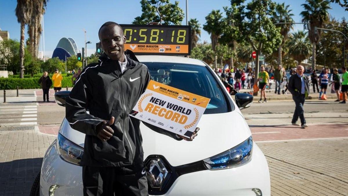 Récord del Mundo de media maratón Abraham Kiptum (58:18)