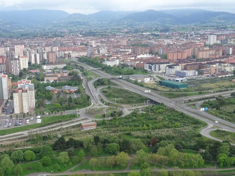Gijón desde el aire y en cuarentena
