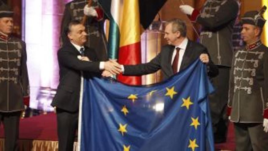 Hungría planta cara a sus socios de la UE por la ley de prensa restrictiva