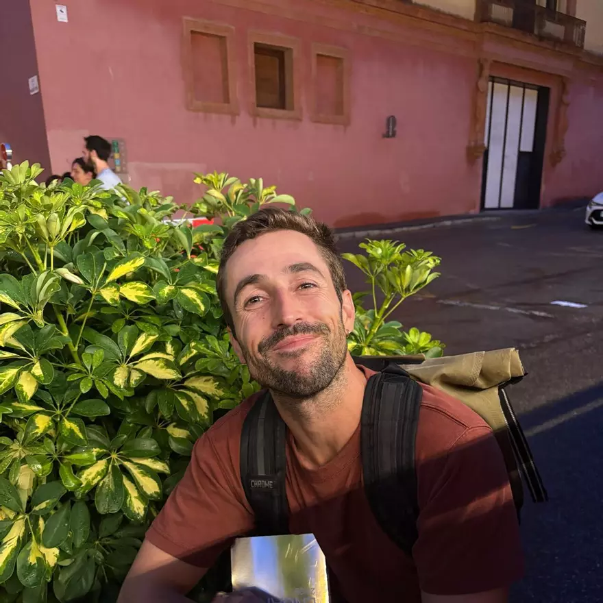 Carlos Díaz Cuadros
