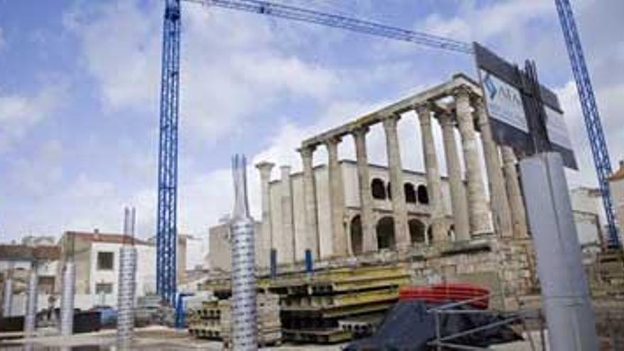 Protesta ciudadana por las obras en el Templo de Diana