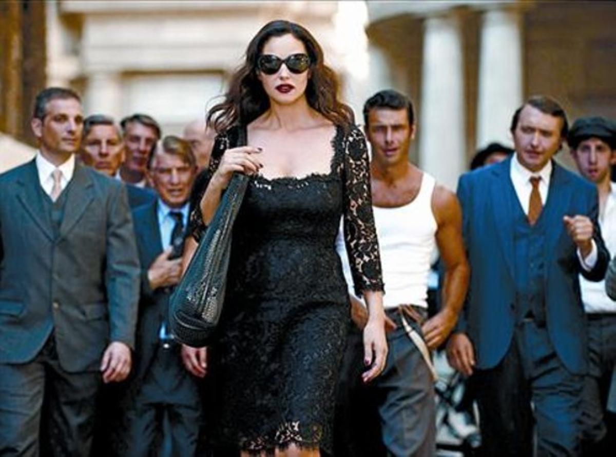 Monica Bellucci sestrena com a noia Martini_MEDIA_1 Monica Bellucci sestrena com a noia Martini_MEDIA_1