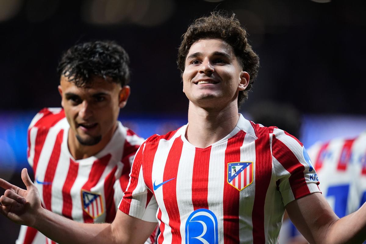 Julián Álvarez en partido