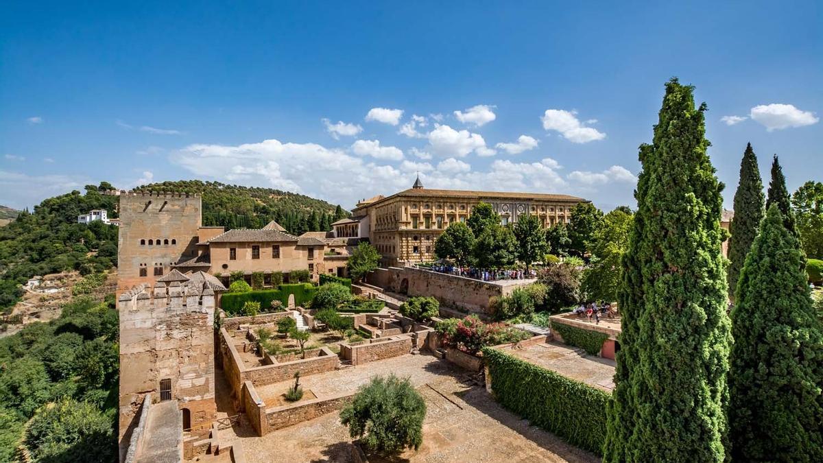 Vistas del Palacio de Carlos V en la Alhambra