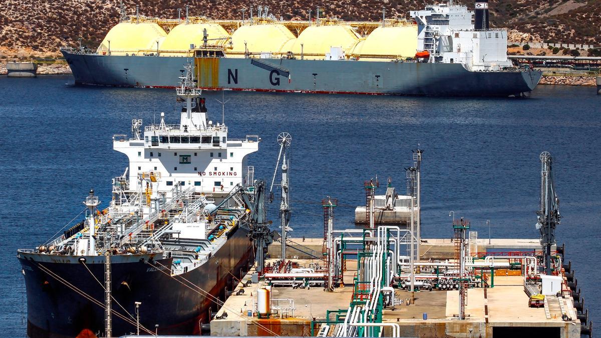 Puerto de Cartagena, desde donde viene el gas a Alicantre