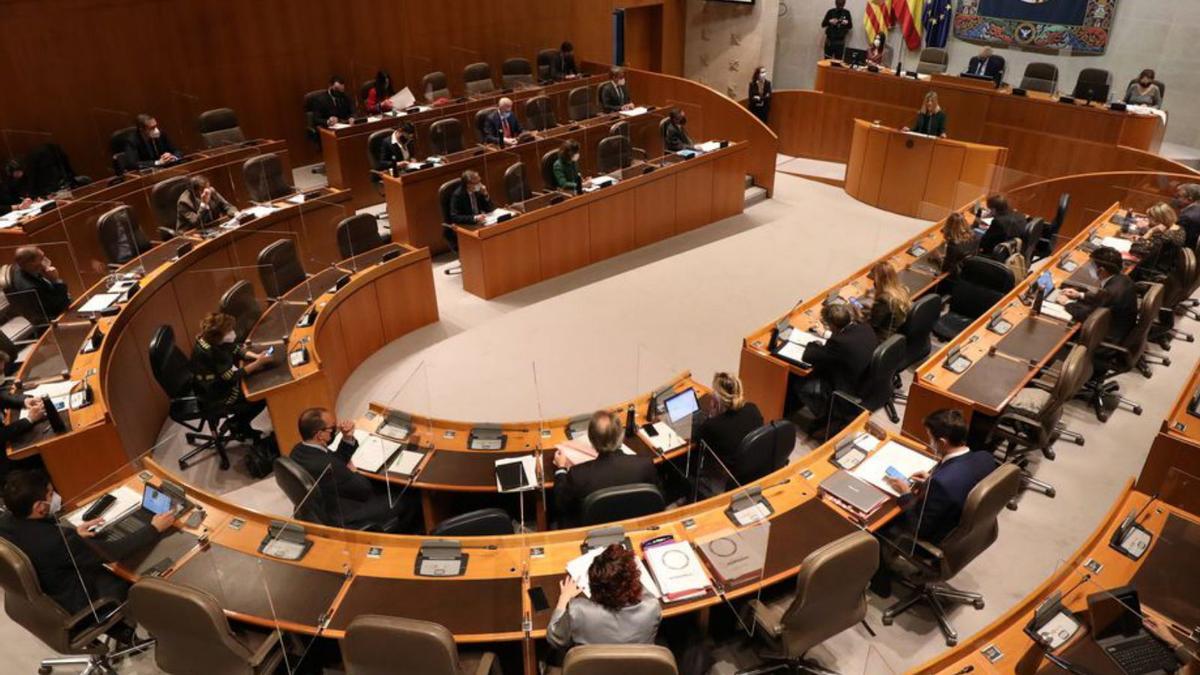 Imagen de un reciente pleno en las Cortes de Aragón. | ÁNGEL DE CASTRO