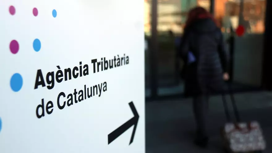 Una nova app de l'Agència Tributària de Catalunya permet pagar els tributs i deutes i fer altres tràmits amb el mòbil