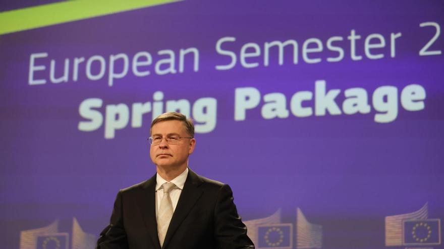 Bruselas exige a España más vivienda, revisar las ventajas fiscales del IVA de la hostelería e impulsar la innovación