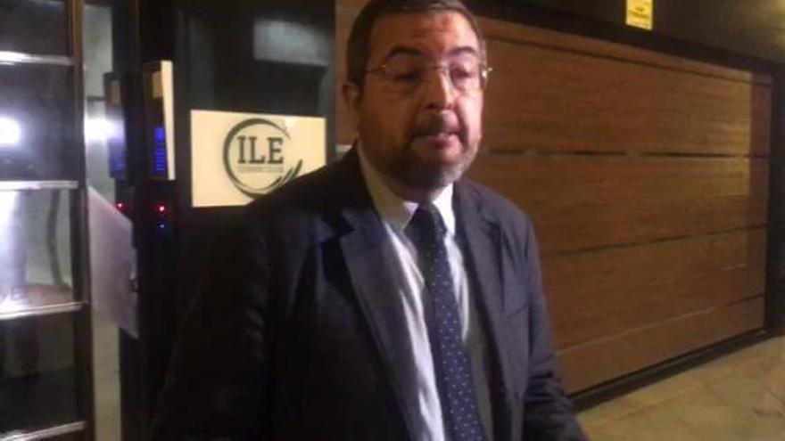 Fermin Guerrero, abogado del investigado por la residencia: "Los familiares tienen intereses puramente económicos"