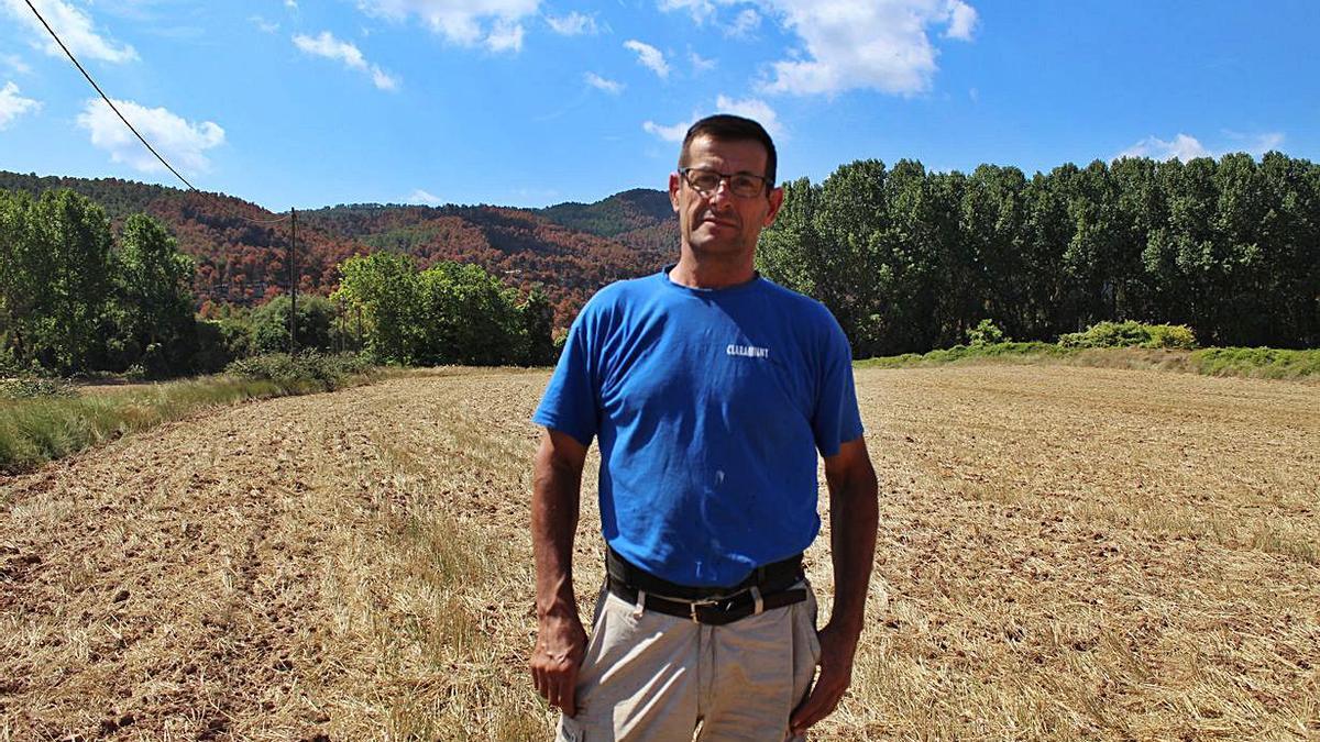 Martí Vidal és propietari de la finca de l’Aubareda, de Tous, prop d’on va arribar el foc  | MIREIA ARSO