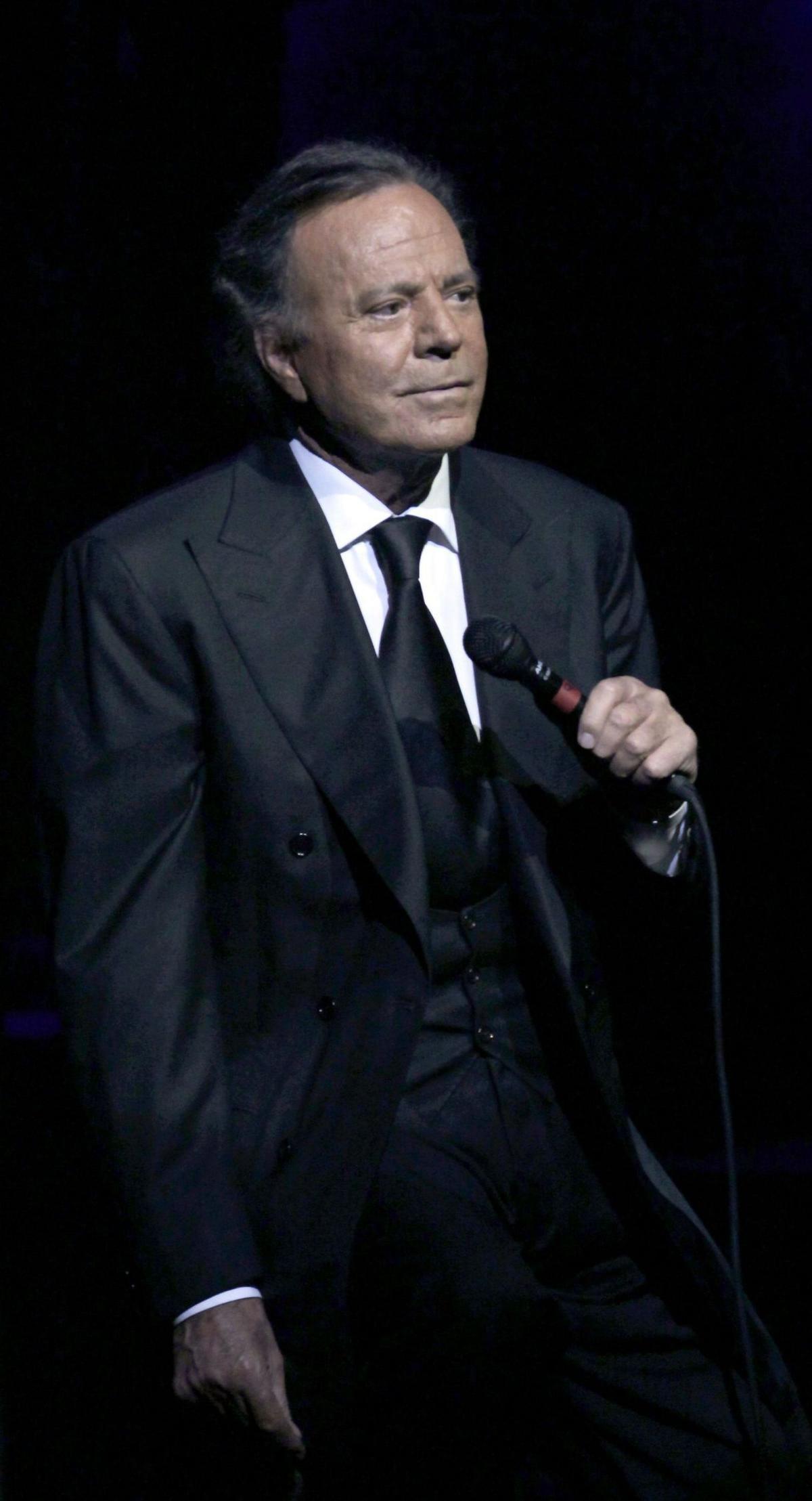Julio Iglesias, en el Liceo  de Barcelona, en 2012.   | EFE