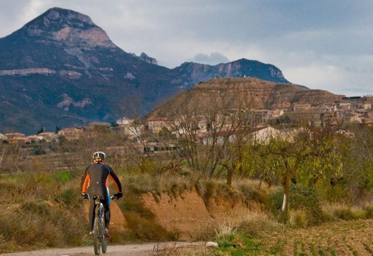 Los paisajes de la Hoya 
  a golpe de pedal