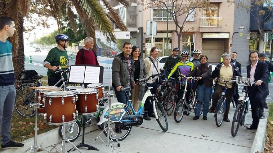 Carril bici entre Miquel Arcas y Pompeu Fabra