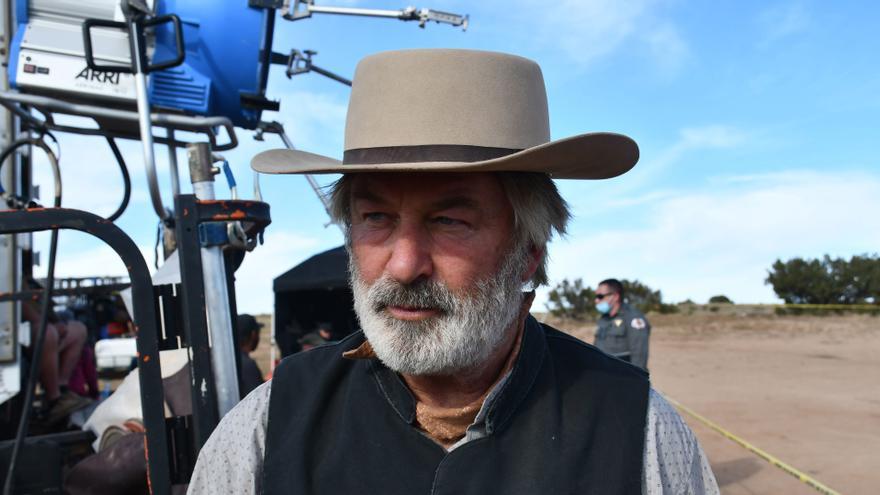 El actor estadounidense Alec Baldwin durante el rodaje de la película 'Rust'.