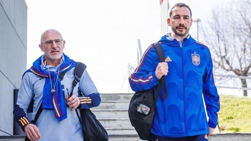 Pablo Amo, segundo de Luis de la Fuente, deja la selección para emprender su camino en Qatar