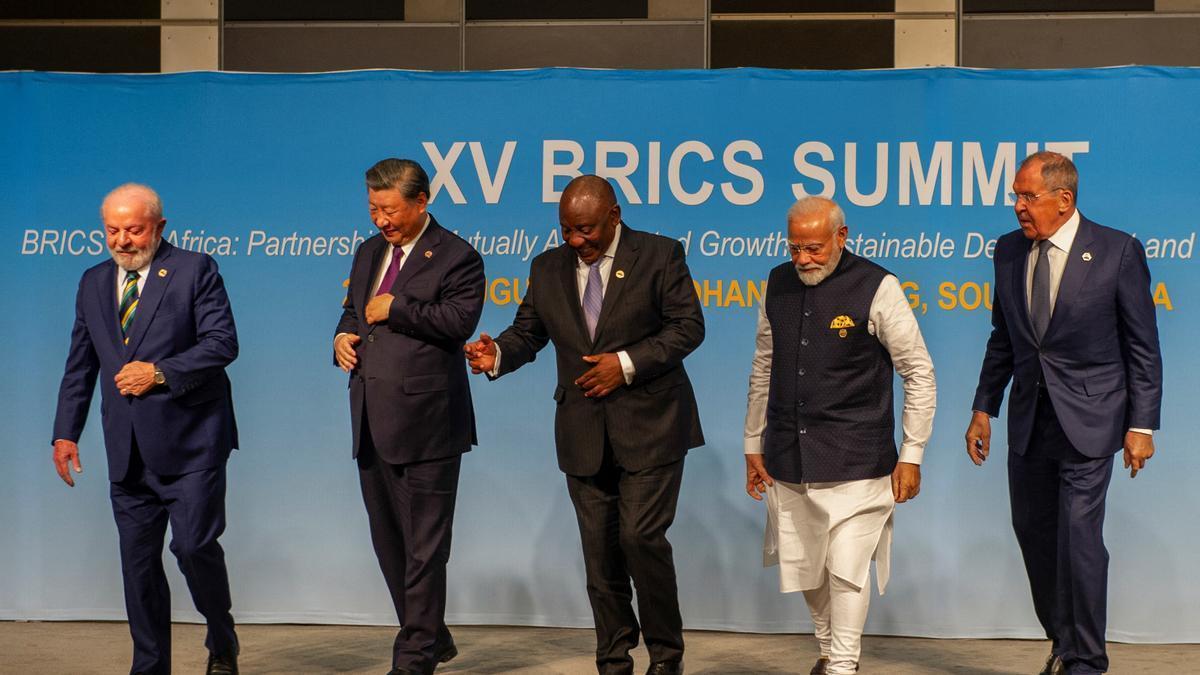 Los líderes de los países BRICS (Brasil, Rusia, India, China y Sudáfrica) durante su última reunión en Johannesburgo.