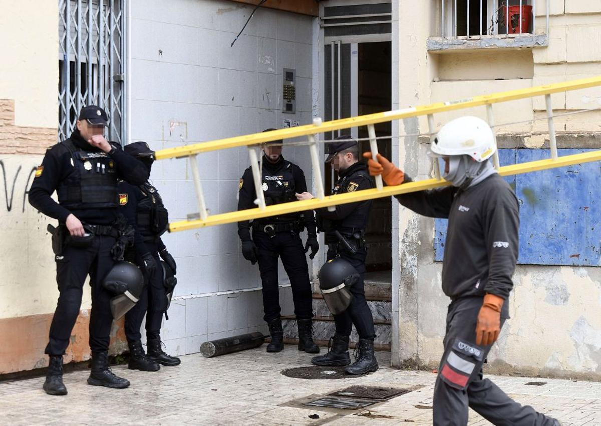 Las imágenes de la redada contra el narcotráfico en el Polígono de La Paz en Murcia