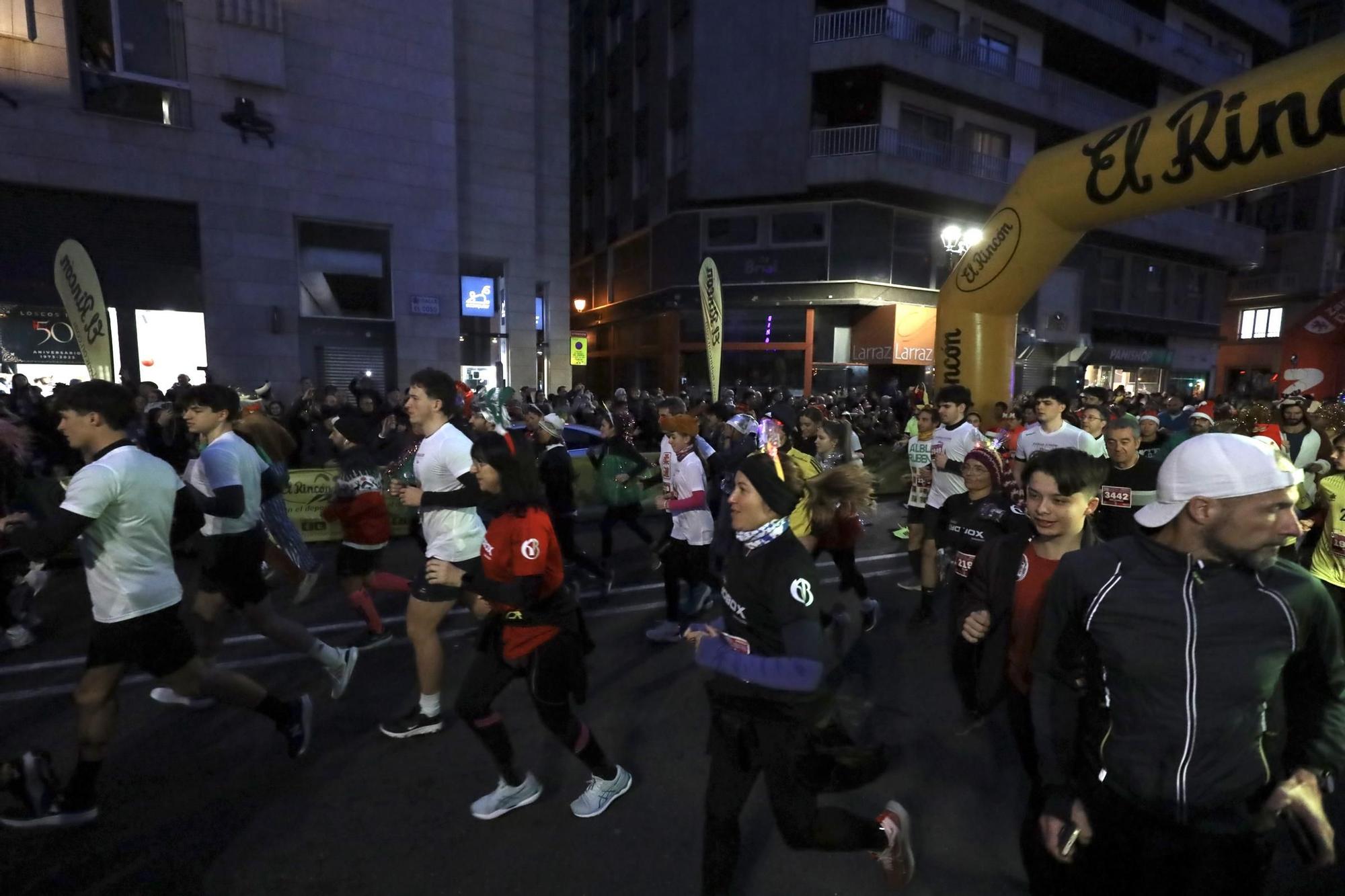 EN IMÁGENES | Zaragoza celebra su decimoctava edición de la San Silvestre