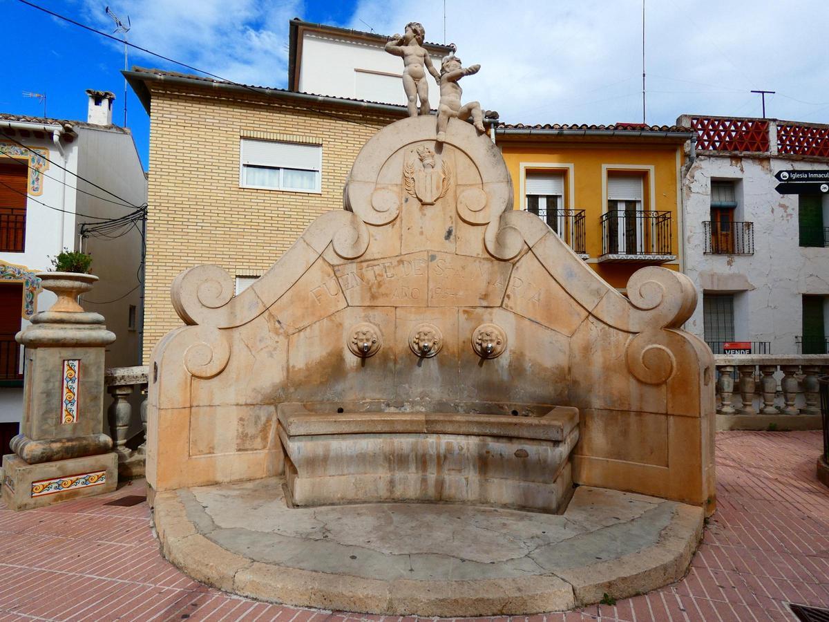 Fuente de Santa María